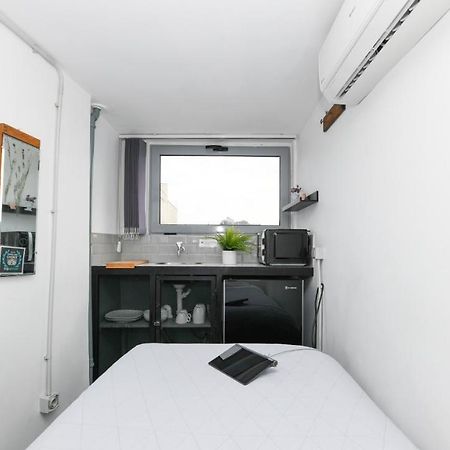 Monastiraki City Sleepbox- Unspoiled Athens Apartments 외부 사진