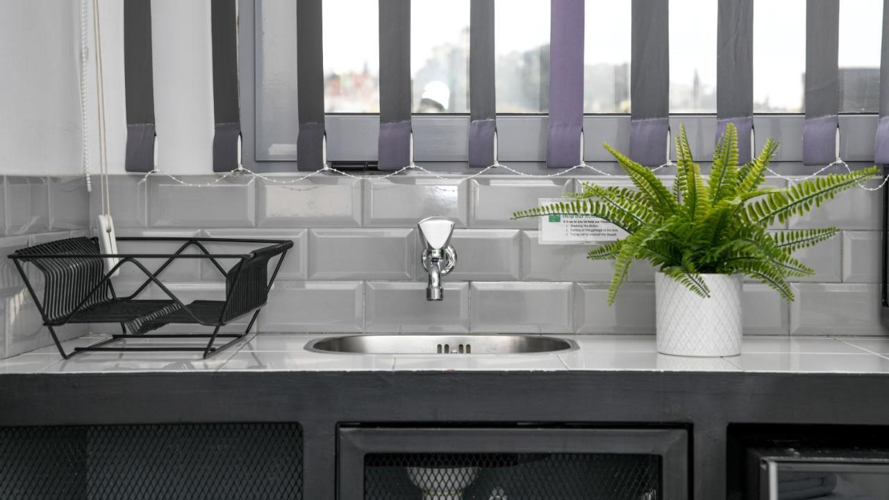Monastiraki Citycenter Sleepbox- Unspoiled Athens Apartments 외부 사진
